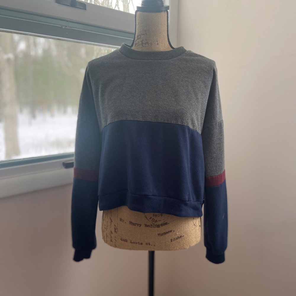 Eddie Bauer Crop Sweatshirt